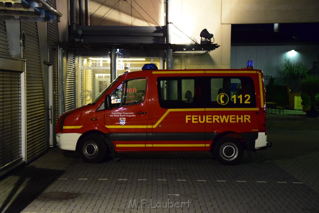 Grossbrand Halle Troisdorf Kriegsdorf Junkersring P624.JPG - Miklos Laubert